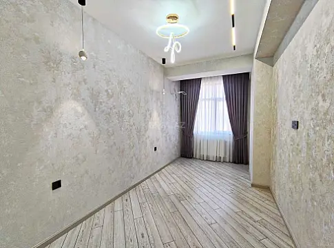 Satılır 2 otaqlı mənzil 76.1 m²