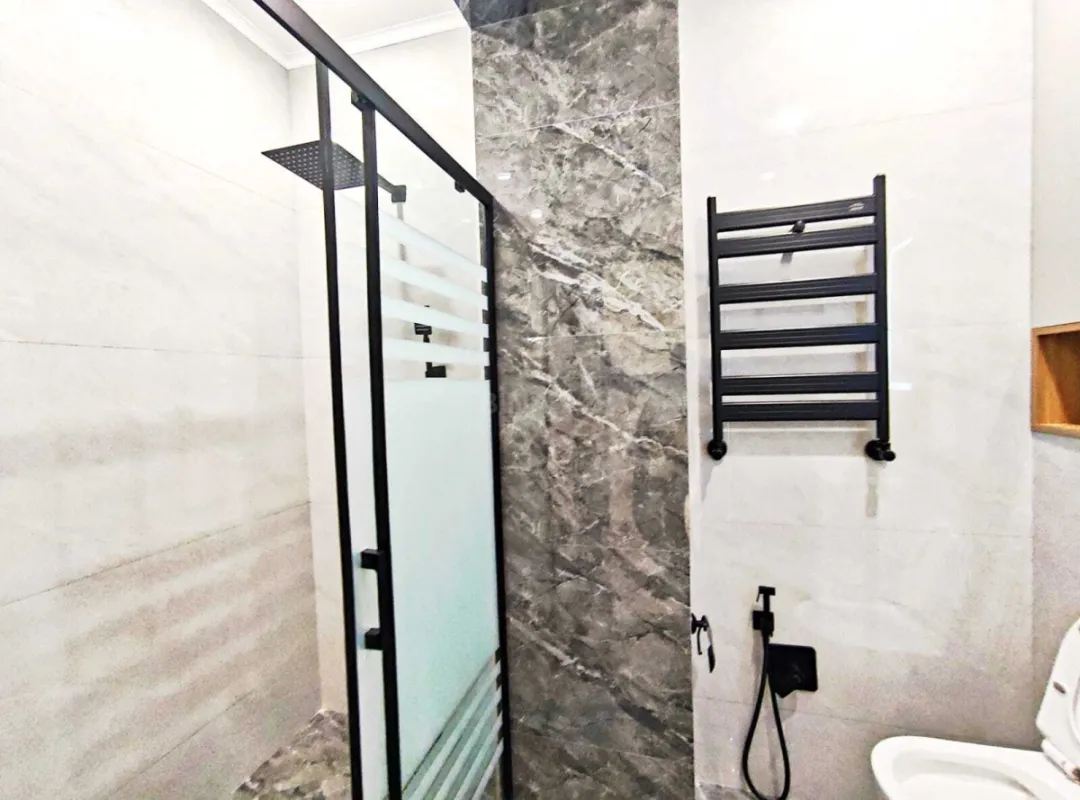 Satılır 2 otaqlı mənzil 76.1 m²