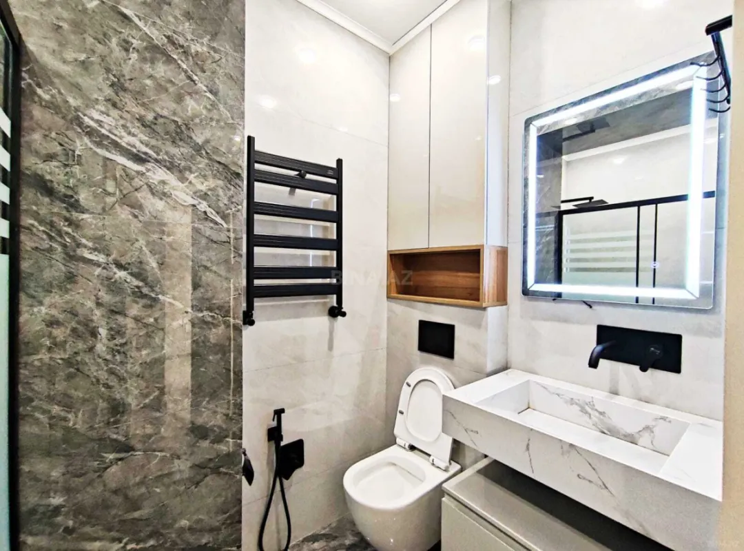 Satılır 2 otaqlı mənzil 76.1 m²