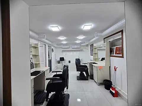 Kirayə verilir obyekt 85 m²