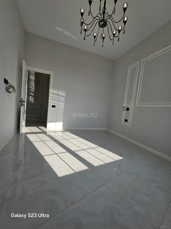 Satılır 3 otaqlı mənzil 105 m²