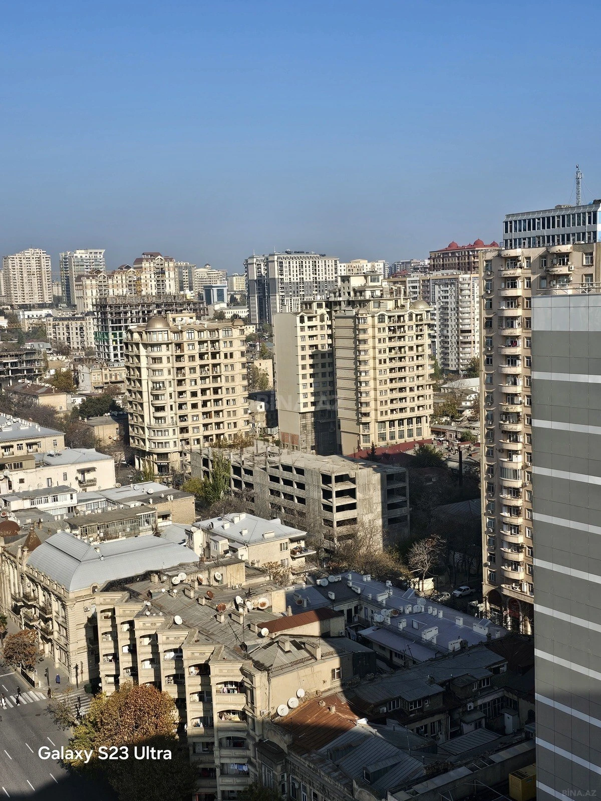 Satılır 3 otaqlı mənzil 105 m²