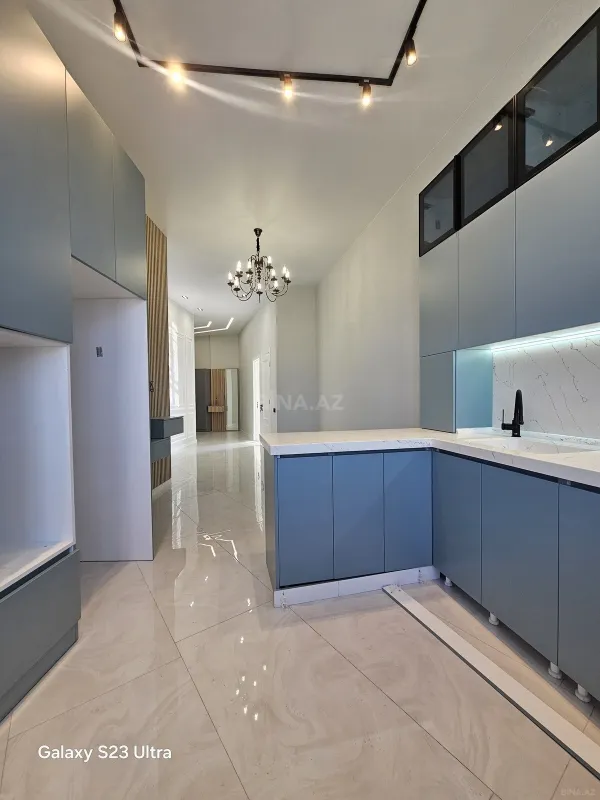 Satılır 3 otaqlı mənzil 105 m²
