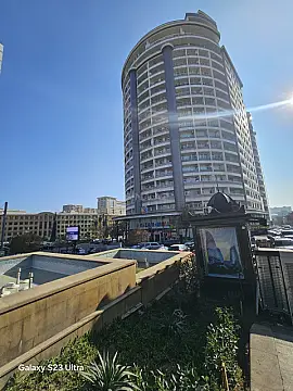Satılır 3 otaqlı mənzil 105 m²