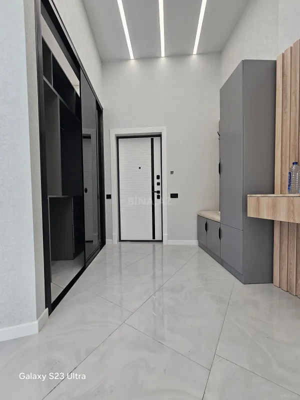 Satılır 3 otaqlı mənzil 105 m²