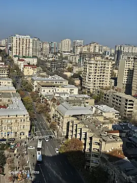 Satılır 3 otaqlı mənzil 105 m²