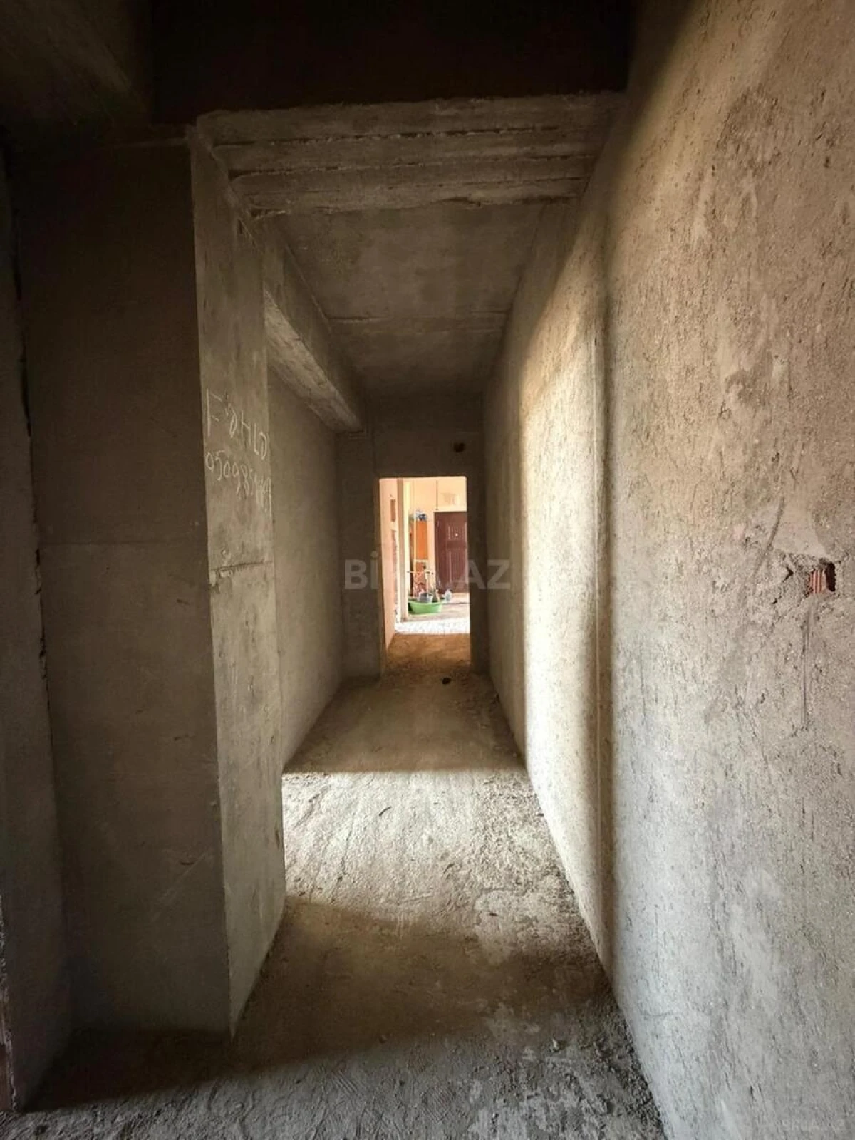 Satılır 2 otaqlı mənzil 57 m²