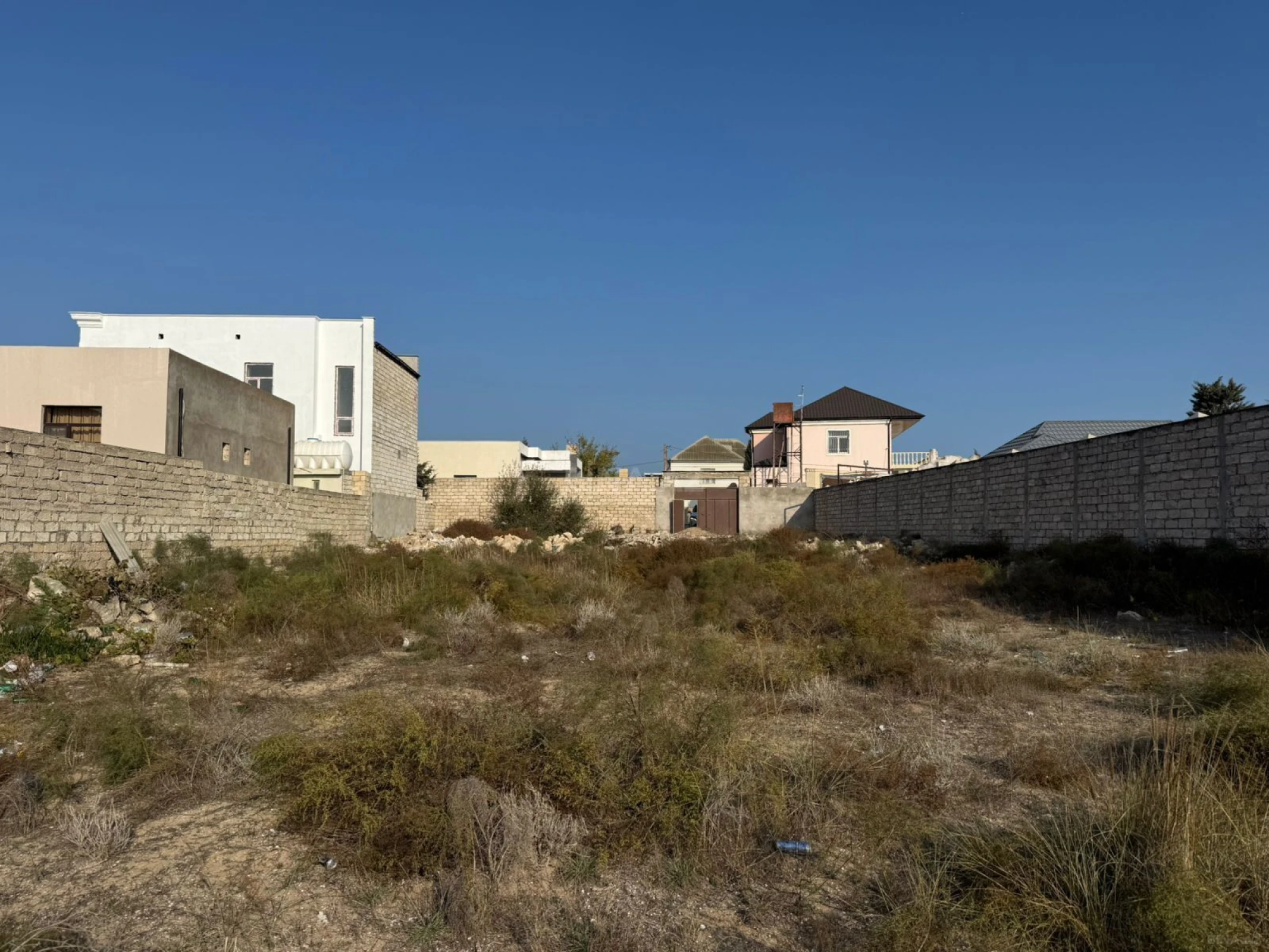 Satılır torpaq sahəsi 12 m²