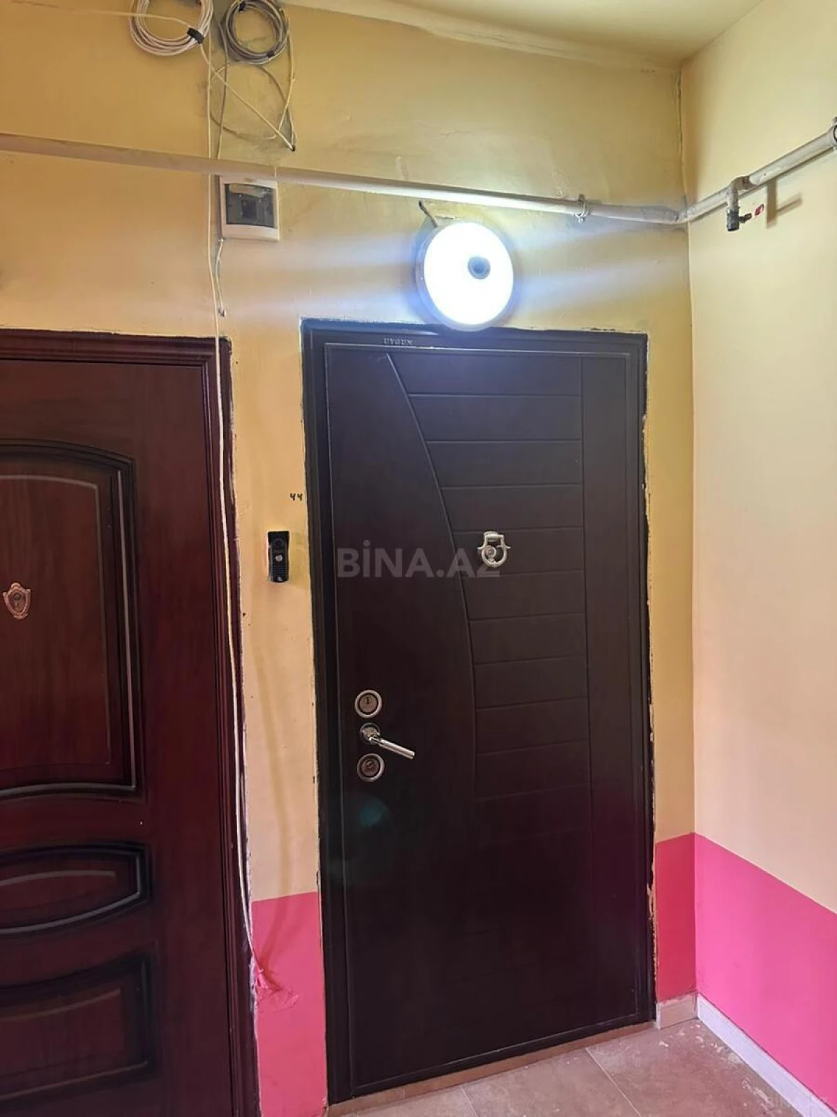 Satılır 4 otaqlı mənzil 115 m²