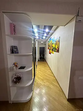 Satılır 4 otaqlı mənzil 115 m²
