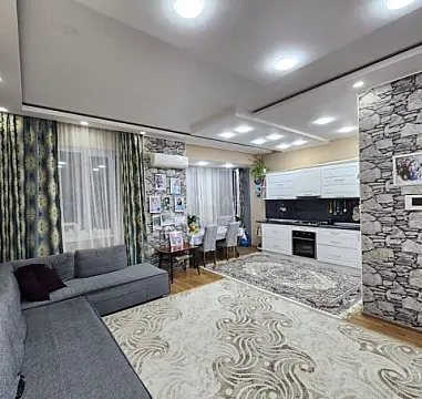 Satılır 2 otaqlı mənzil 70 m²