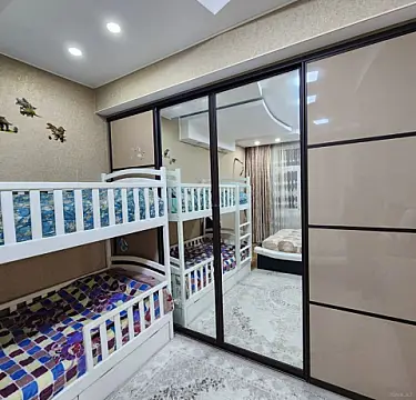 Satılır 2 otaqlı mənzil 70 m²