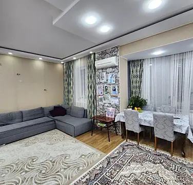 Satılır 2 otaqlı mənzil 70 m²