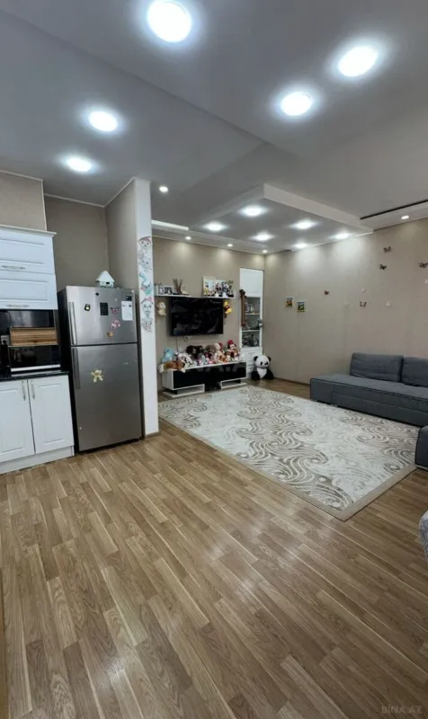 Satılır 2 otaqlı mənzil 70 m²