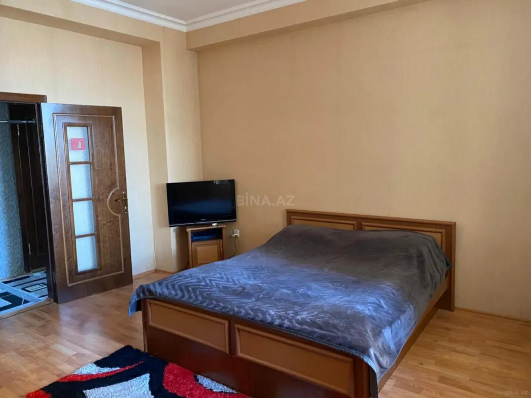 Satılır 3 otaqlı mənzil 94 m²