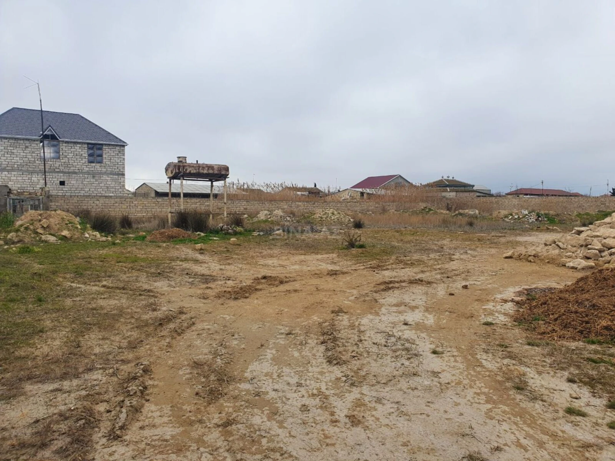 Satılır torpaq sahəsi 25 m²