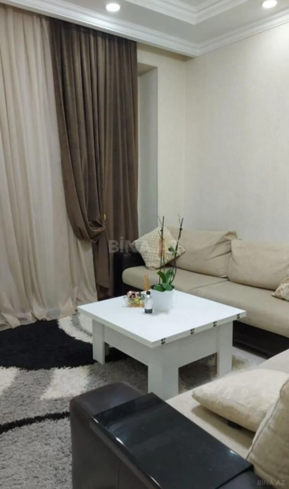 Satılır 2 otaqlı mənzil 65 m²