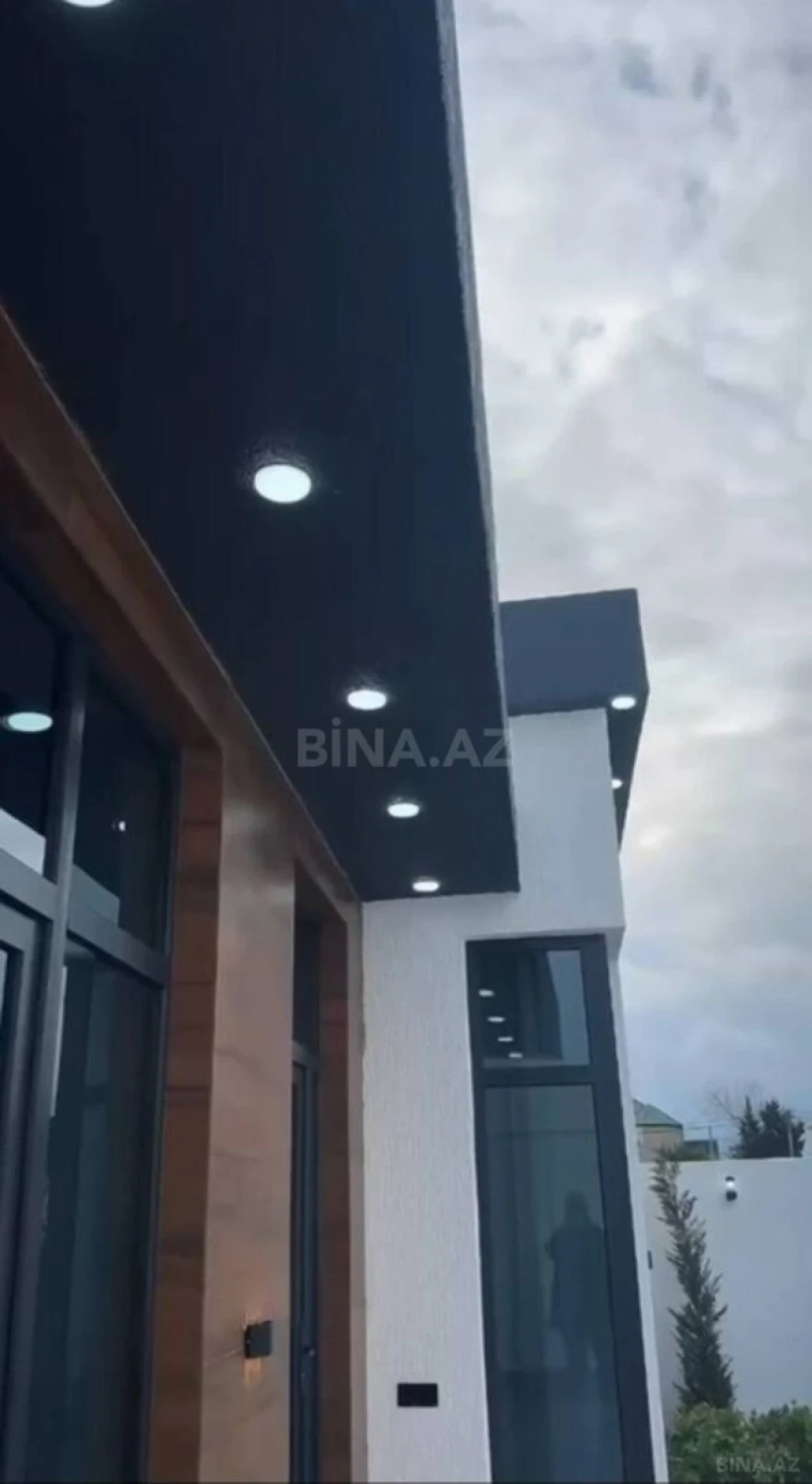 Satılır 4 otaqlı həyət evi 130 m²