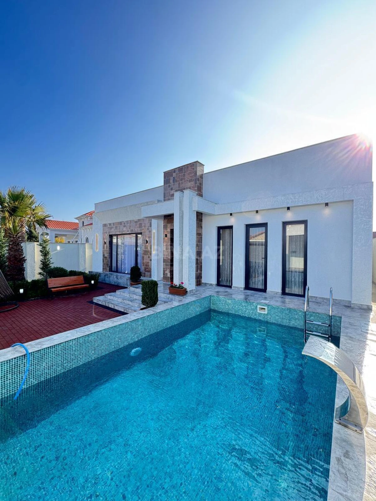 Satılır 4 otaqlı həyət evi 180 m²