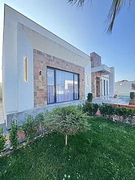 Satılır 4 otaqlı həyət evi 180 m²
