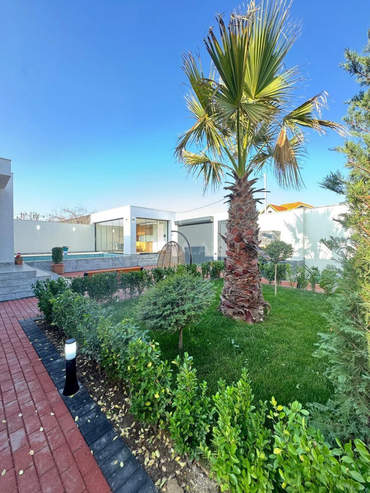 Satılır 4 otaqlı həyət evi 180 m²