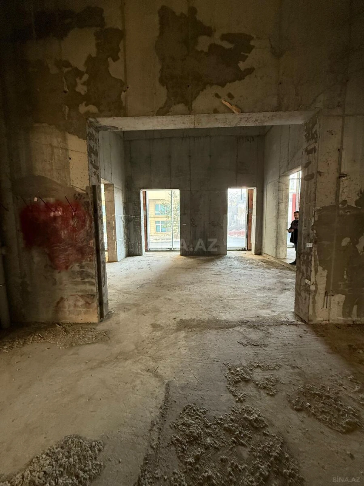 Satılır obyekt 313.3 m²