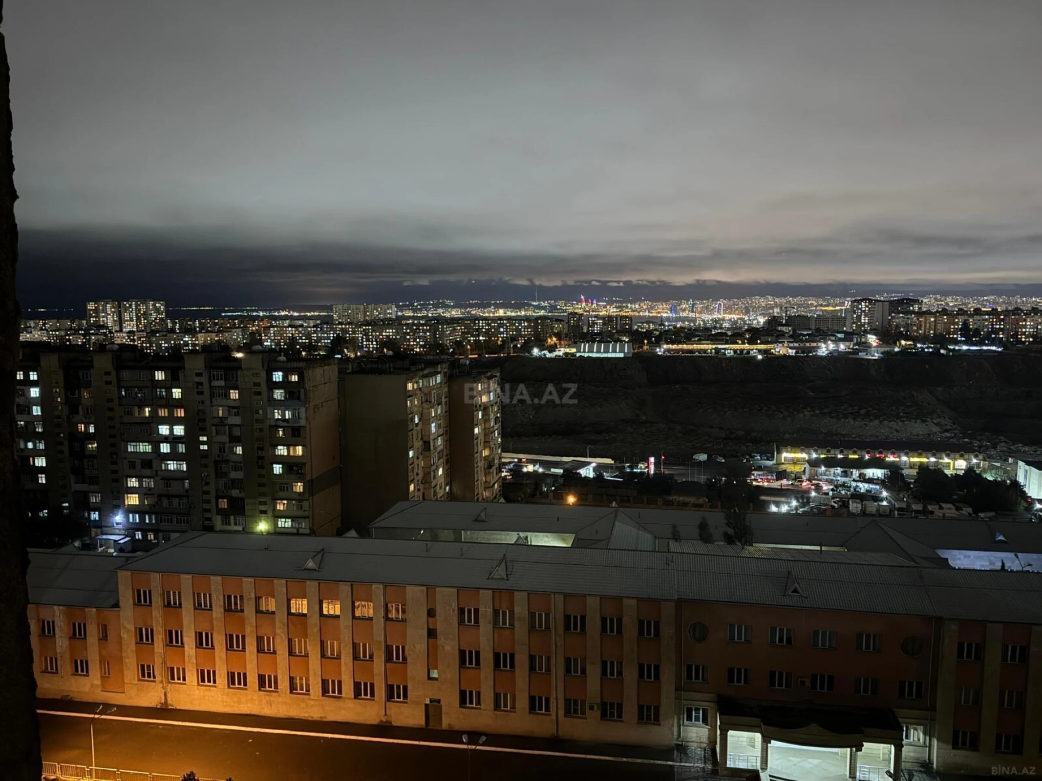 Satılır 2 otaqlı mənzil 55 m²