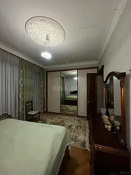 Satılır 2 otaqlı mənzil 80 m²