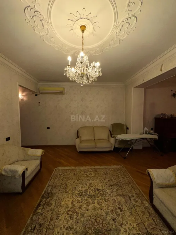 Satılır 2 otaqlı mənzil 80 m²