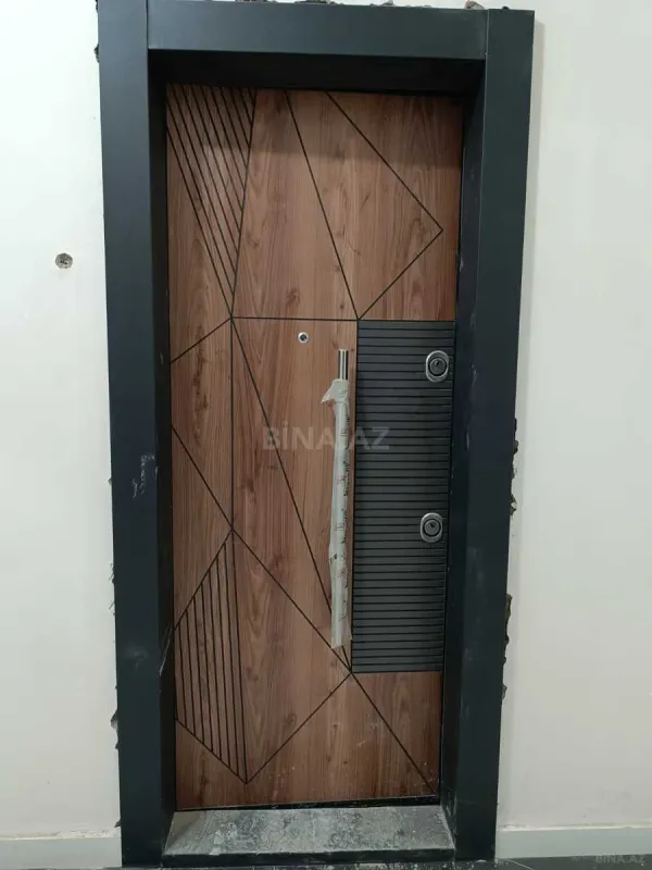 Satılır 4 otaqlı mənzil 148 m²