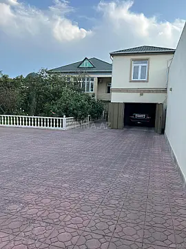 Satılır 8 otaqlı həyət evi 500 m²
