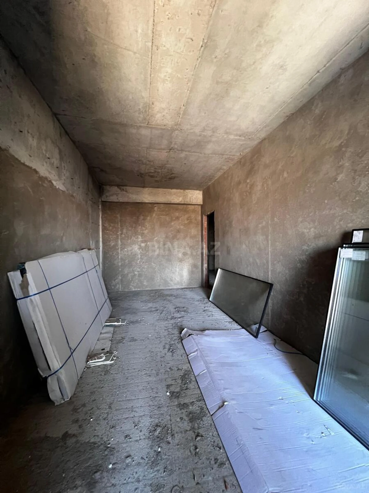 Satılır 2 otaqlı mənzil 73.8 m²