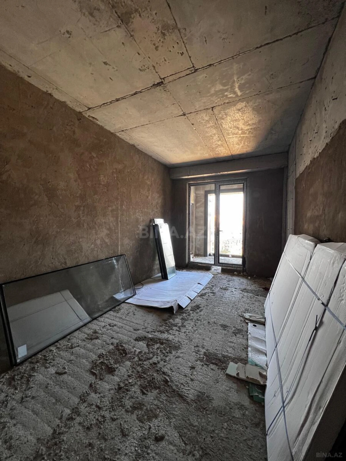 Satılır 2 otaqlı mənzil 73.8 m²