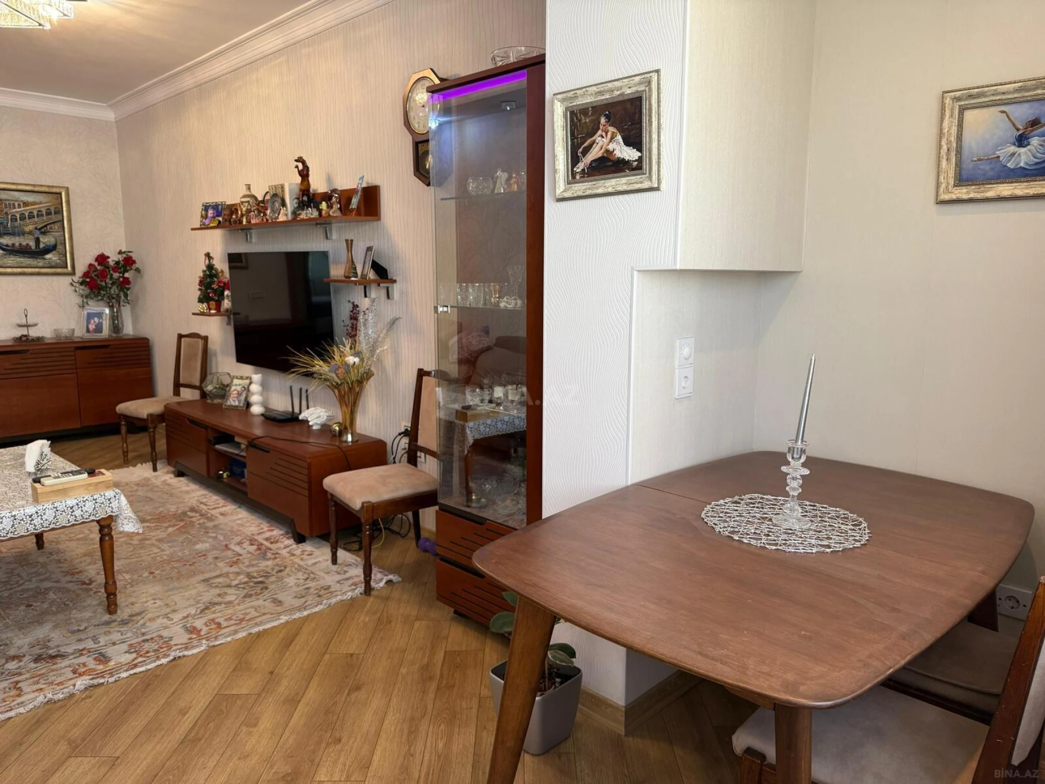 Satılır 2 otaqlı mənzil 65 m²