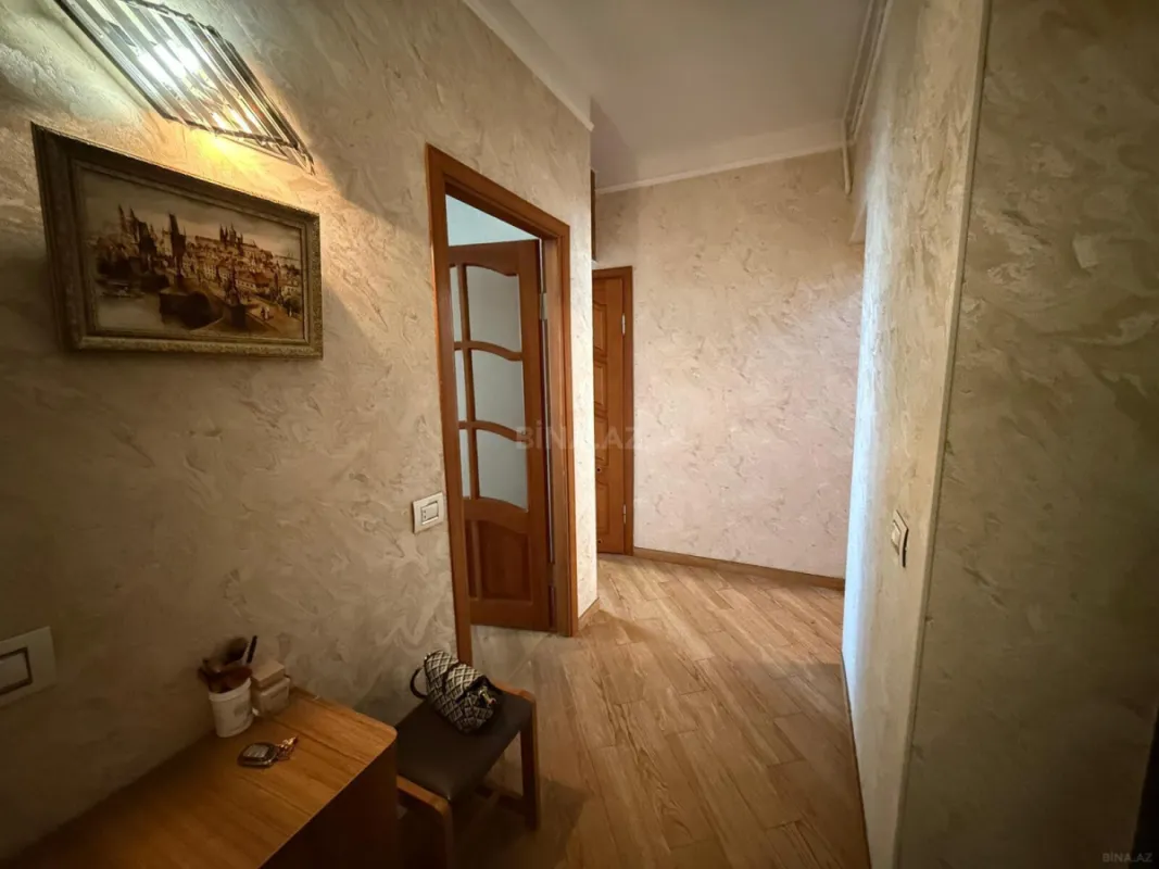 Satılır 2 otaqlı mənzil 65 m²