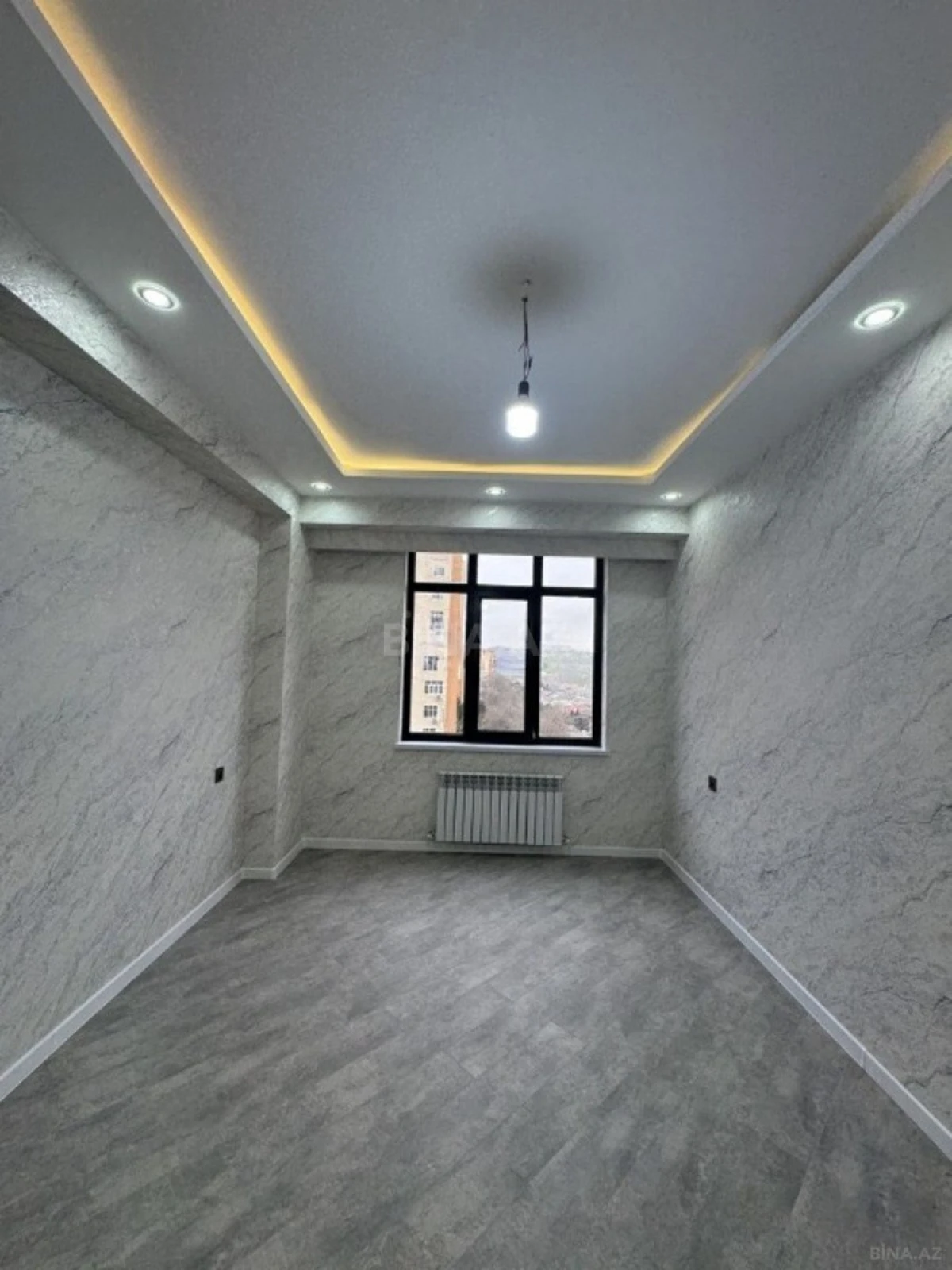 Satılır 2 otaqlı mənzil 67 m²
