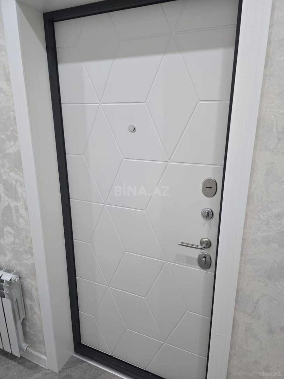 Satılır 2 otaqlı mənzil 67 m²