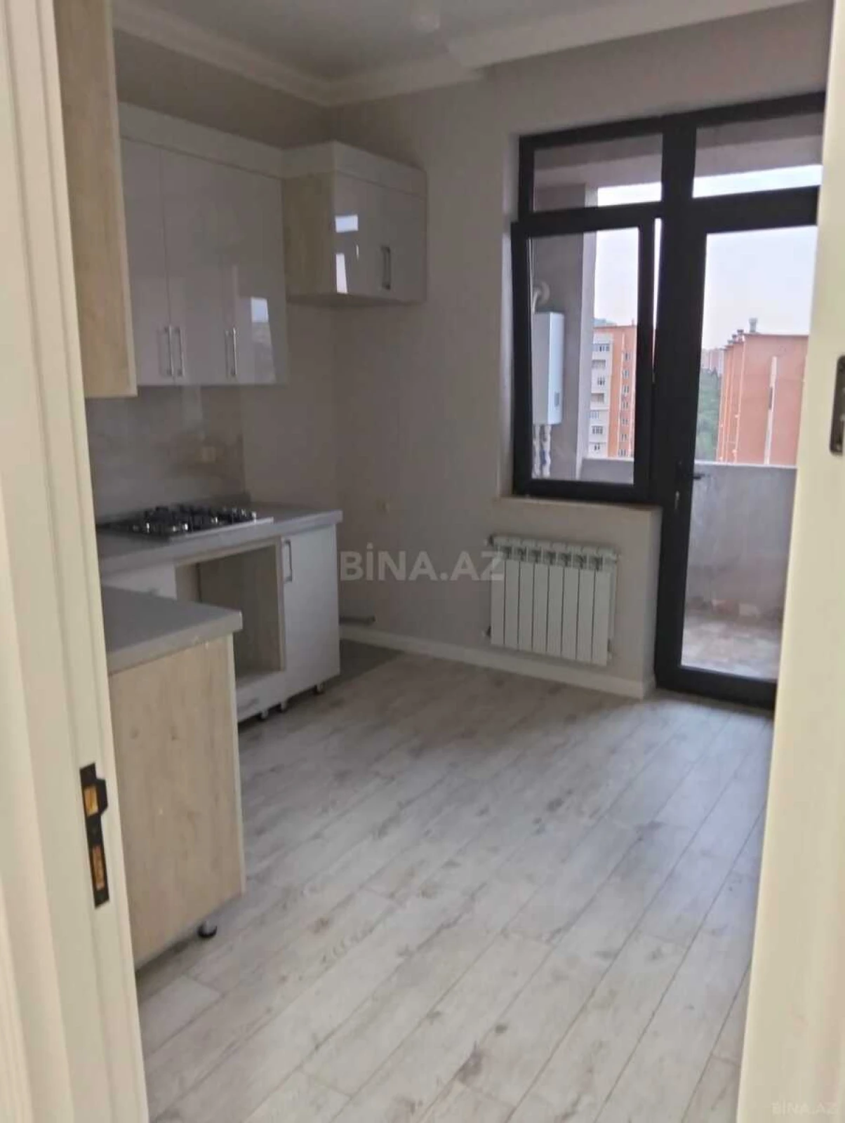 Satılır 2 otaqlı mənzil 67 m²
