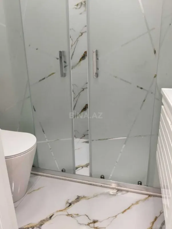 Satılır 2 otaqlı mənzil 67 m²