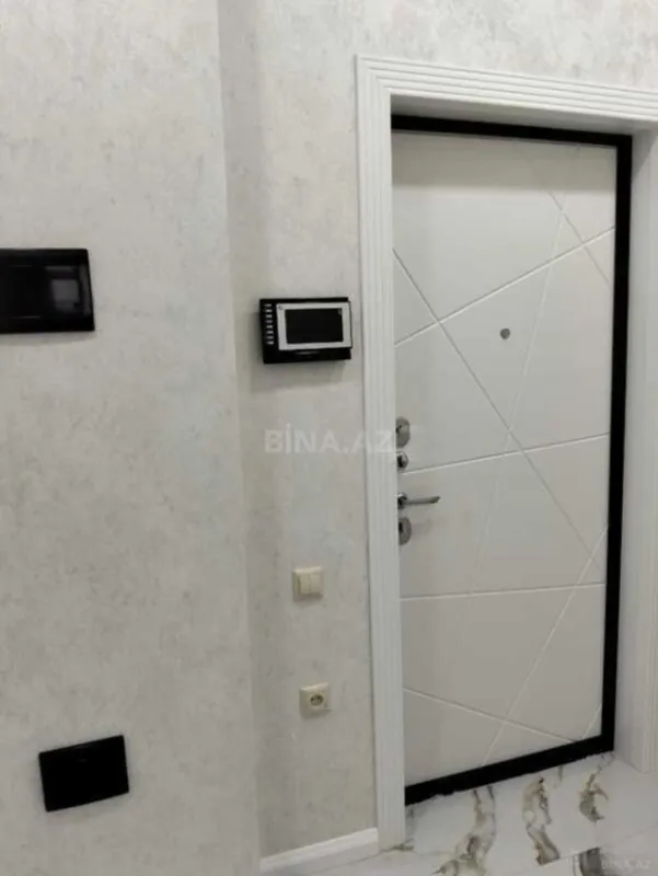 Satılır 2 otaqlı mənzil 67 m²