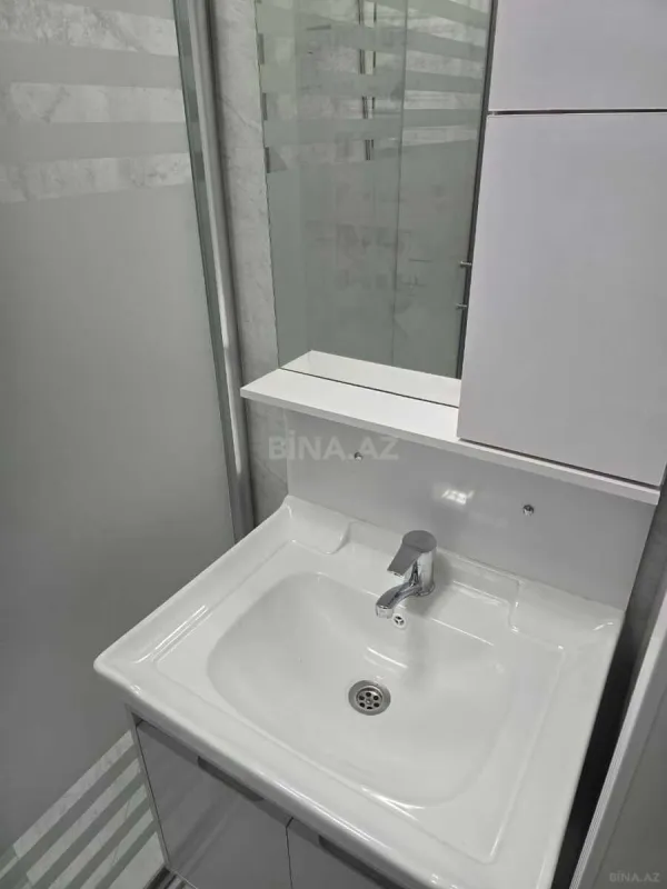 Satılır 2 otaqlı mənzil 67 m²