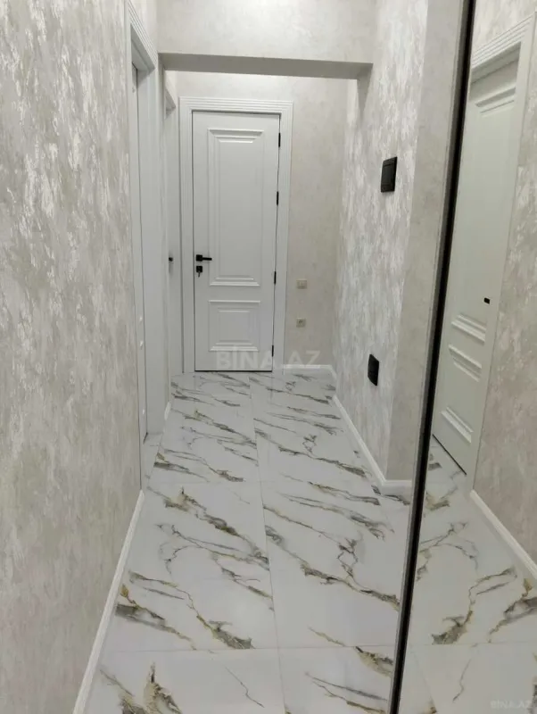 Satılır 2 otaqlı mənzil 67 m²