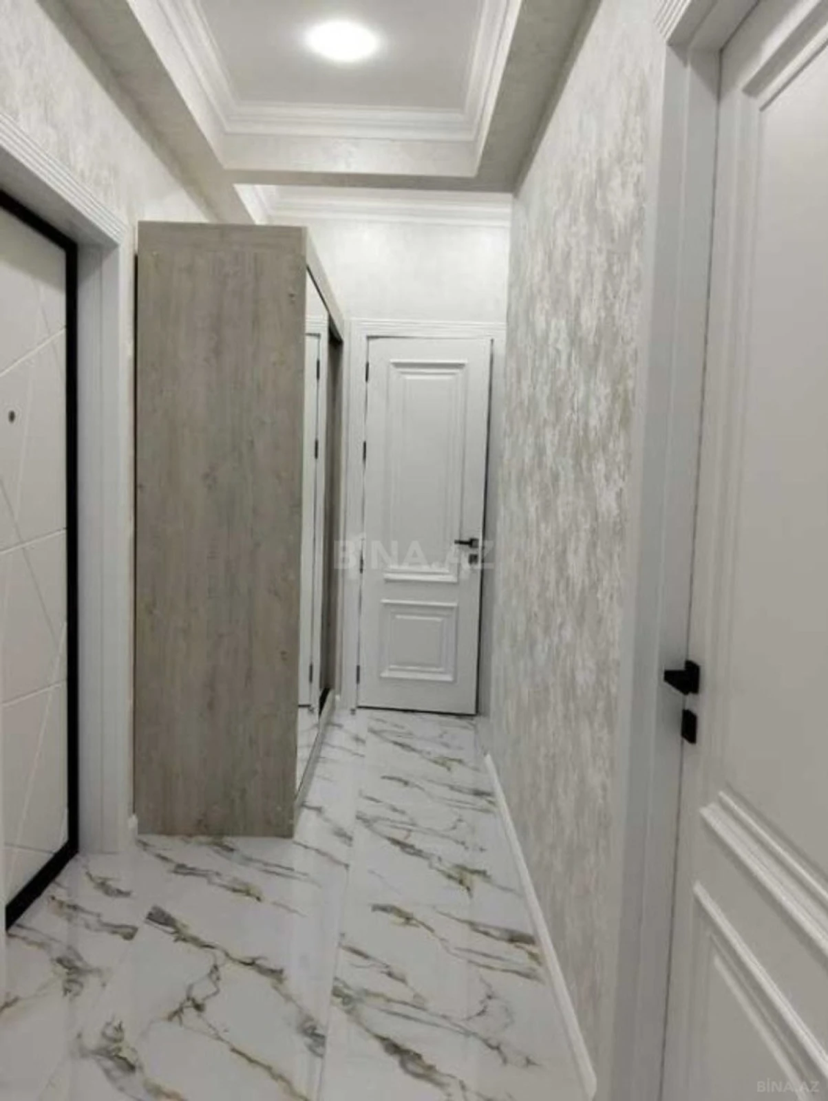 Satılır 2 otaqlı mənzil 67 m²