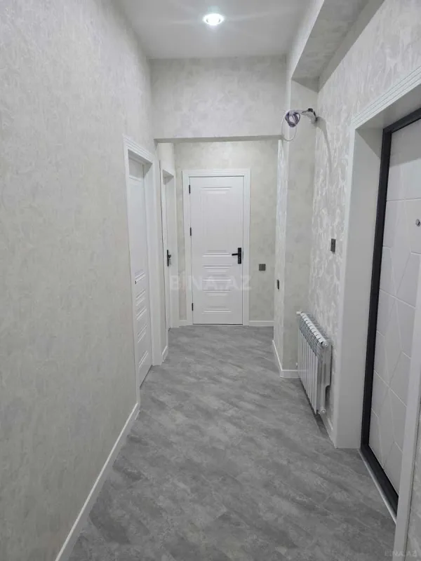 Satılır 2 otaqlı mənzil 67 m²