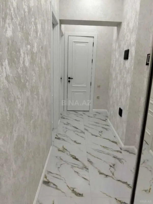Satılır 2 otaqlı mənzil 67 m²