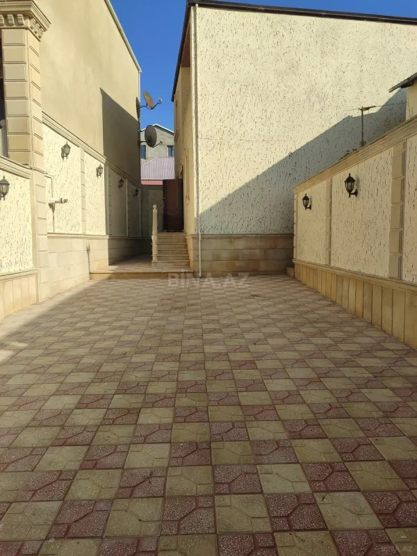 Satılır 4 otaqlı həyət evi 160 m²
