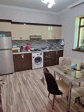 Satılır 4 otaqlı həyət evi 160 m²