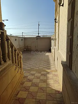 Satılır 4 otaqlı həyət evi 160 m²