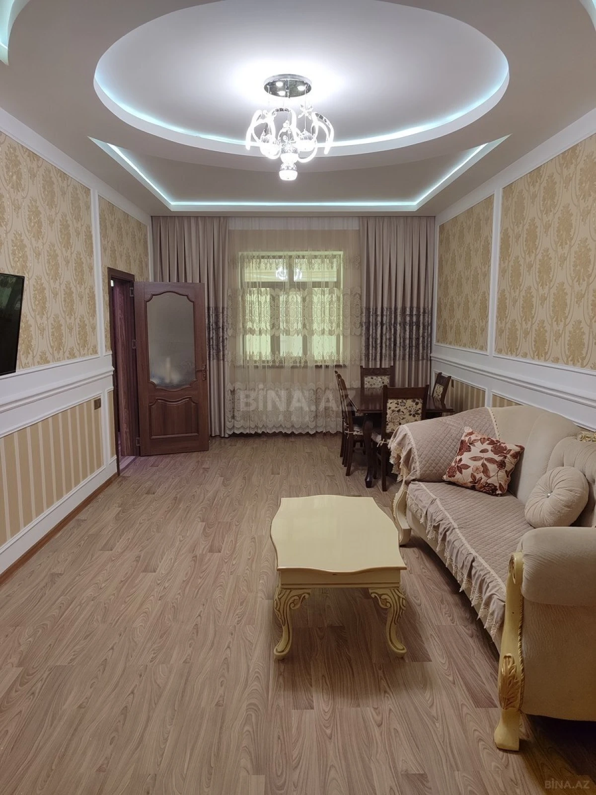 Satılır 4 otaqlı həyət evi 160 m²