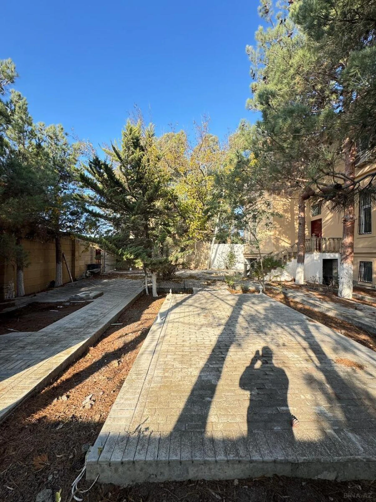 Satılır 7 otaqlı həyət evi 450 m²
